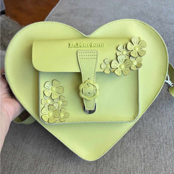 Dr. Martens Handbags - EUC Doc Marten’s Heart Bag